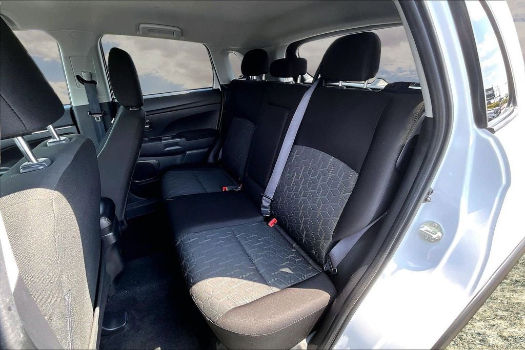 2024 Mitsubishi Outlander Sport Base