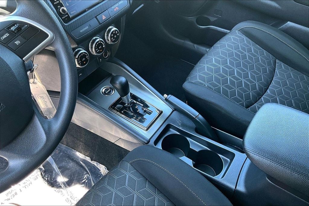 2025 Mitsubishi Outlander Sport 2.0 ES