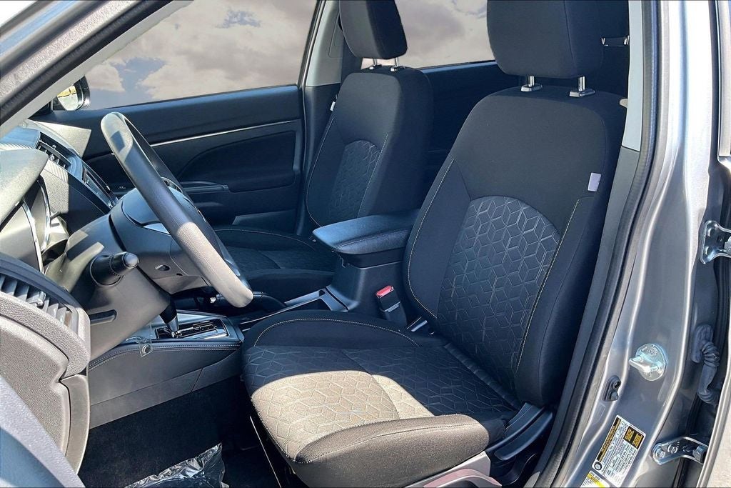 2025 Mitsubishi Outlander Sport 2.0 ES