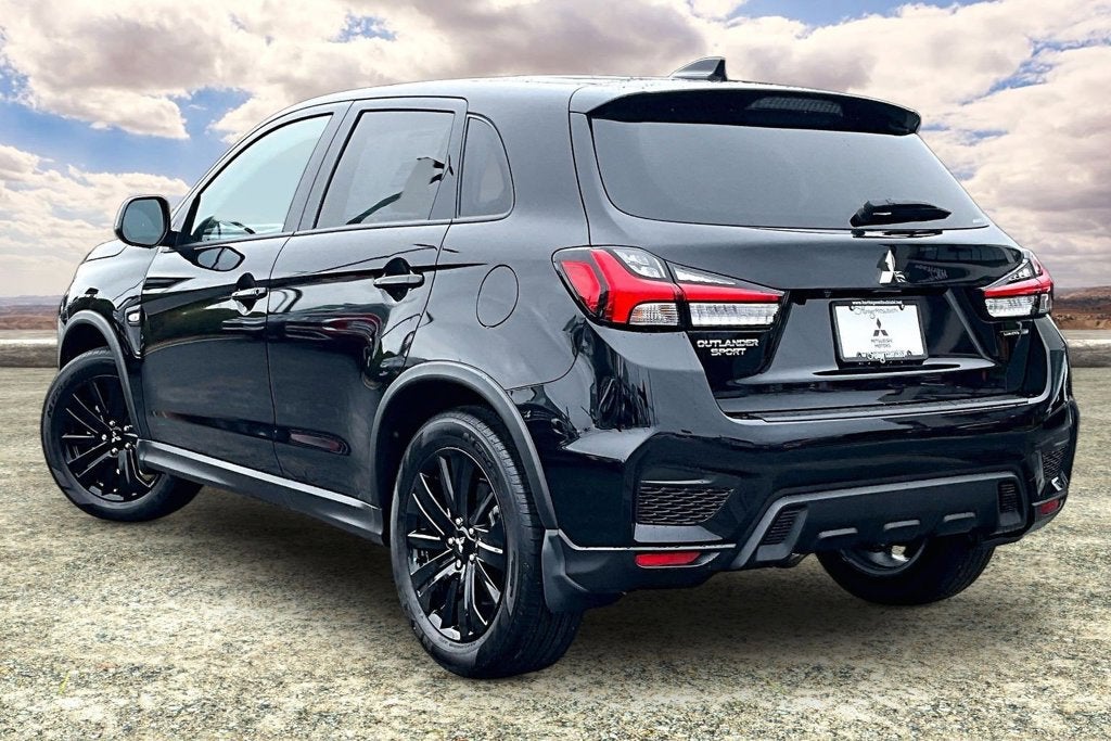2027 Mitsubishi Outlander Sport Base