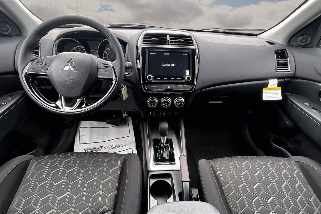 2027 Mitsubishi Outlander Sport Base