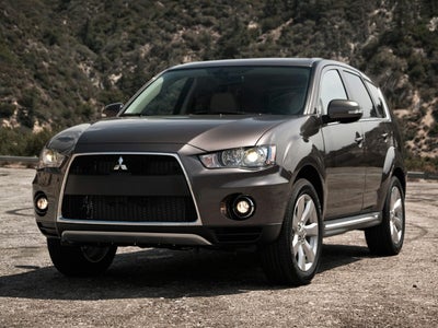 2010 Mitsubishi Outlander ES