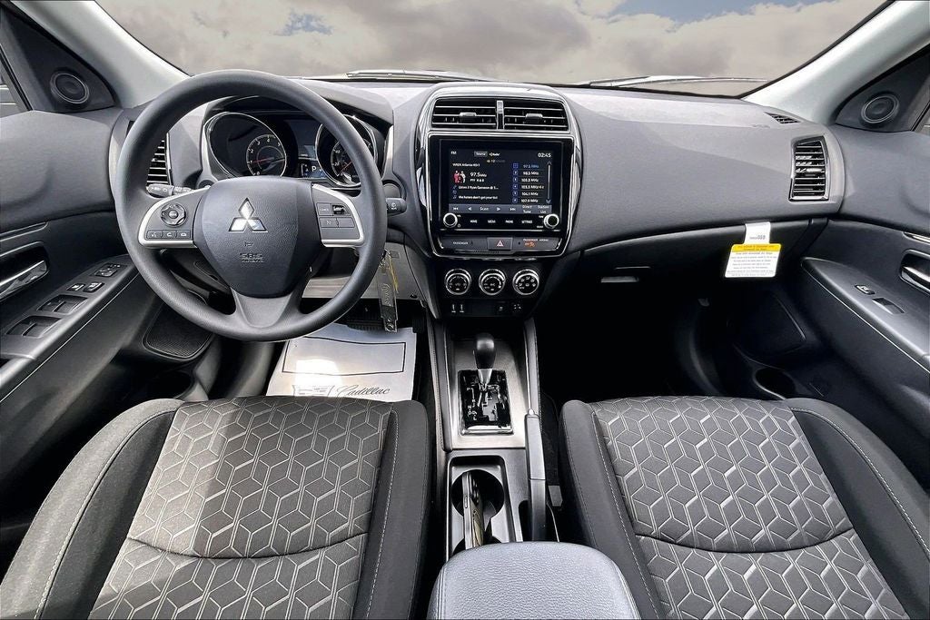 2026 Mitsubishi Eclipse Cross LE