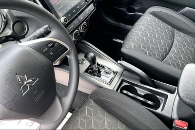 2026 Mitsubishi Eclipse Cross LE