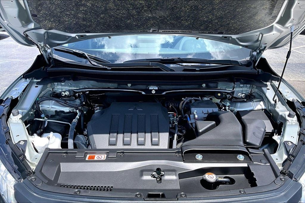 2026 Mitsubishi Eclipse Cross Base
