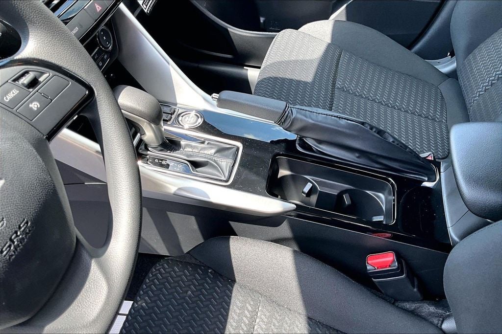 2026 Mitsubishi Eclipse Cross Base