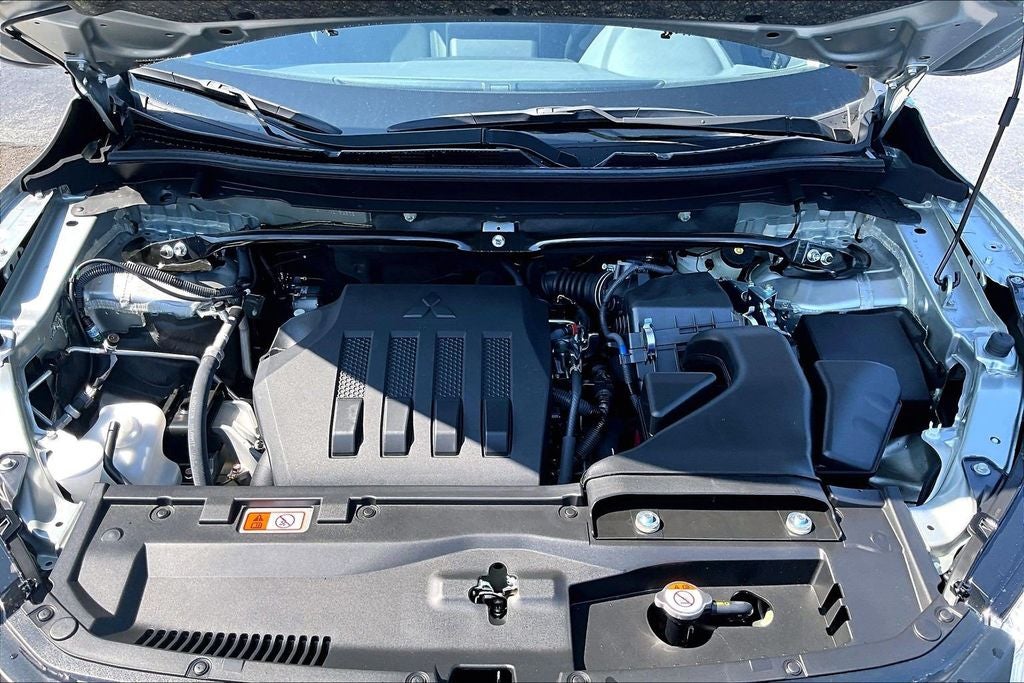 2026 Mitsubishi Eclipse Cross Base