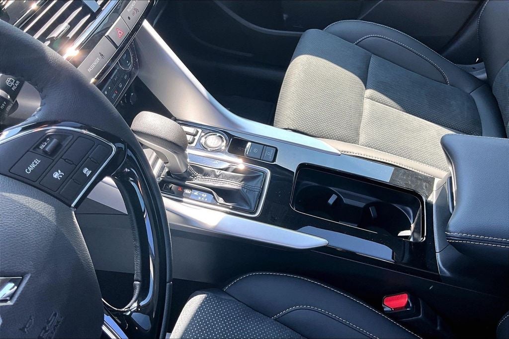 2026 Mitsubishi Eclipse Cross Base
