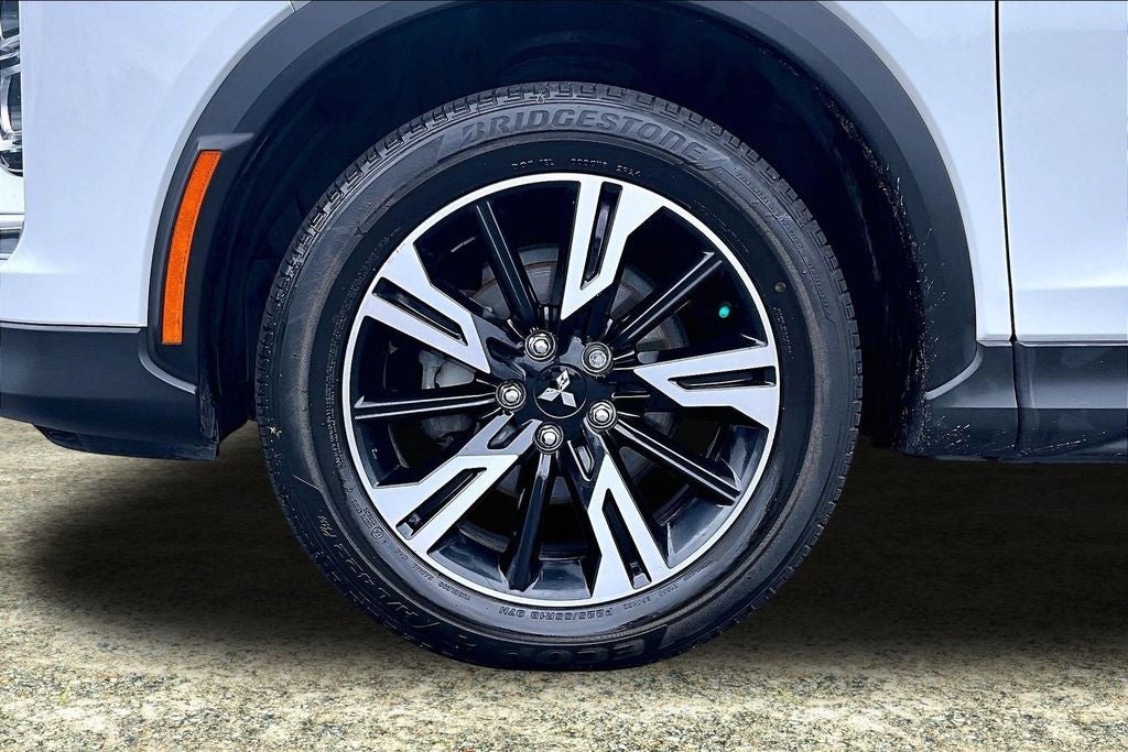 2023 Mitsubishi Eclipse Cross SE