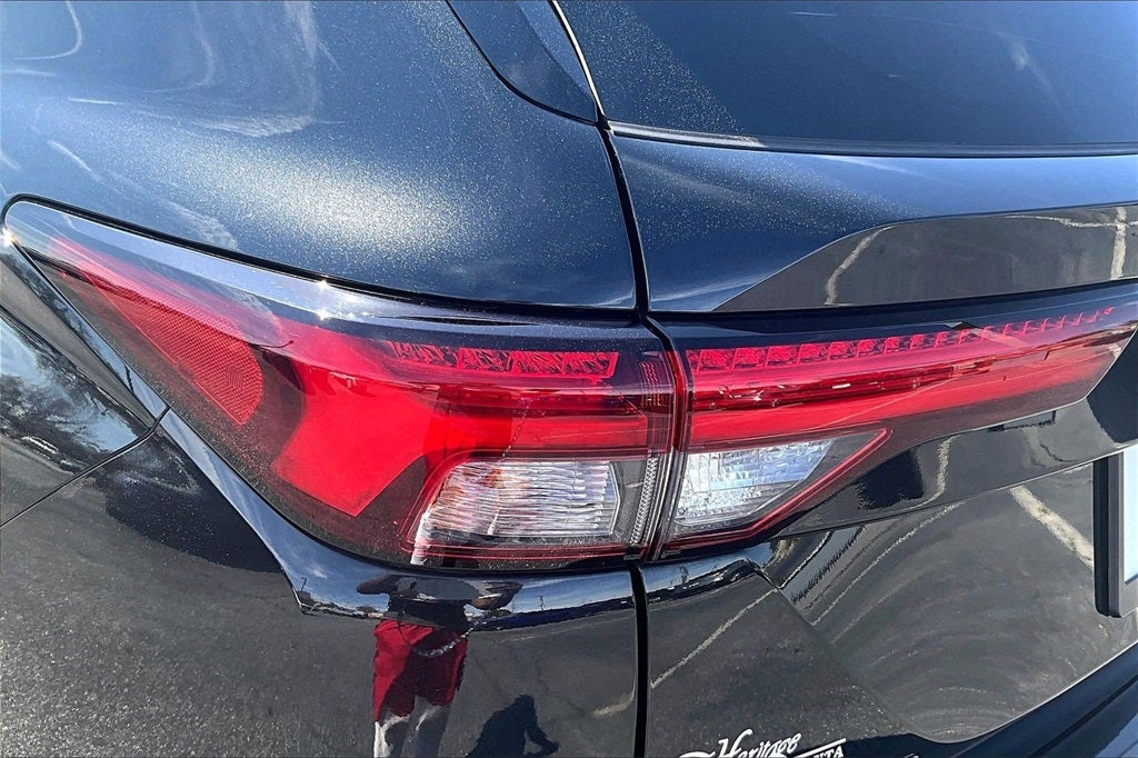 2024 Mitsubishi Outlander ES