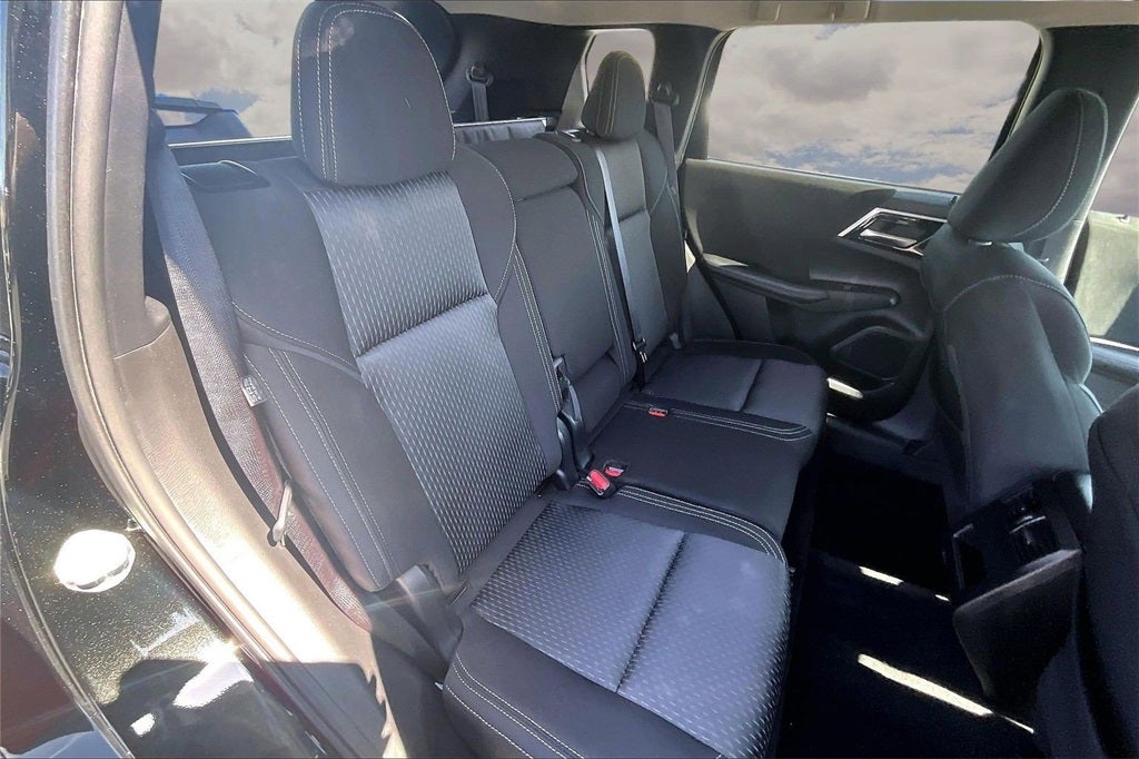 2024 Mitsubishi Outlander ES