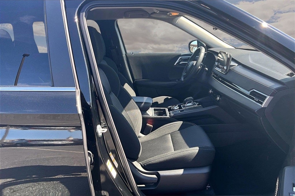 2024 Mitsubishi Outlander ES