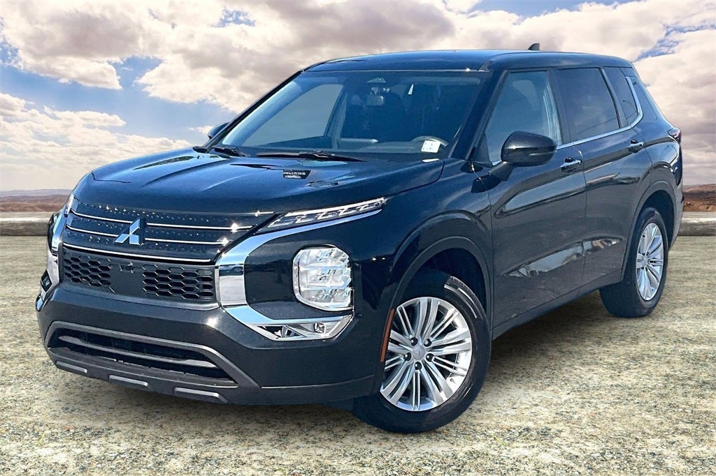 2024 Mitsubishi Outlander ES