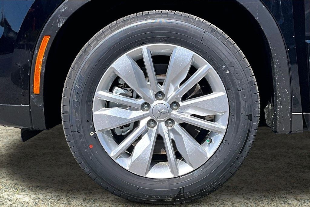 2026 Mitsubishi Outlander ES