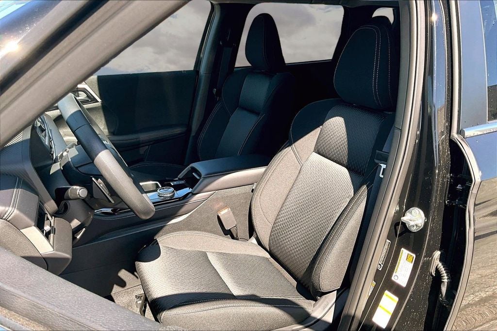 2026 Mitsubishi Outlander ES