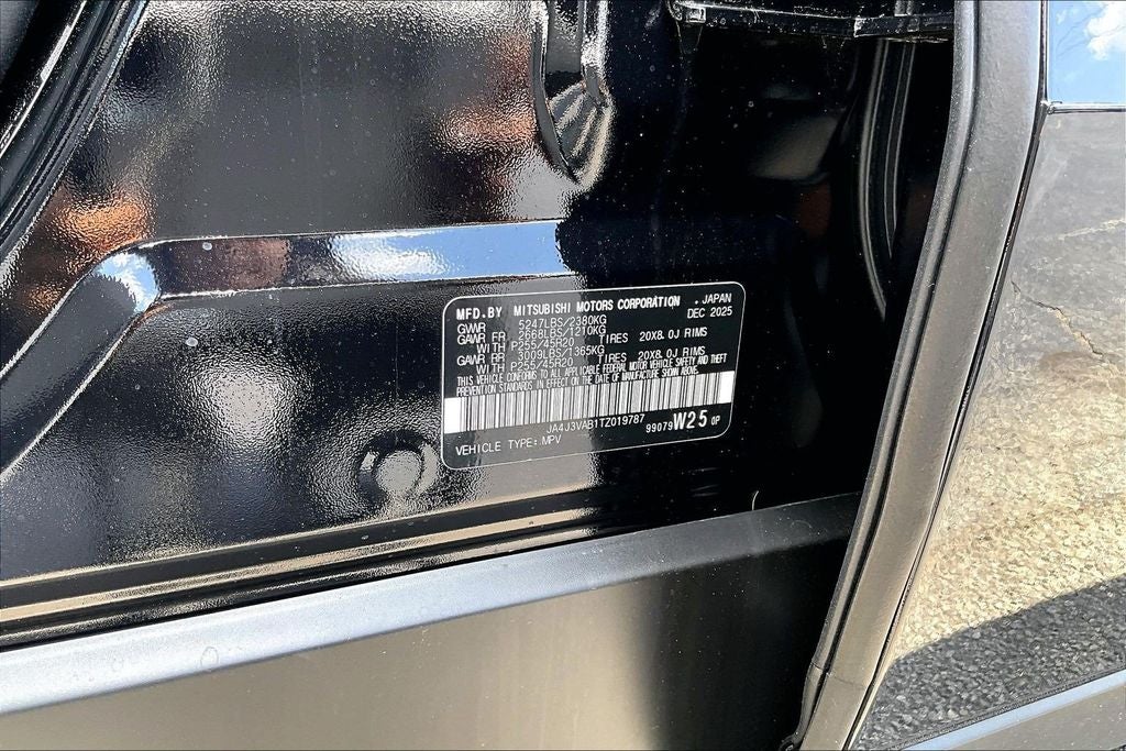 2026 Mitsubishi Outlander SE