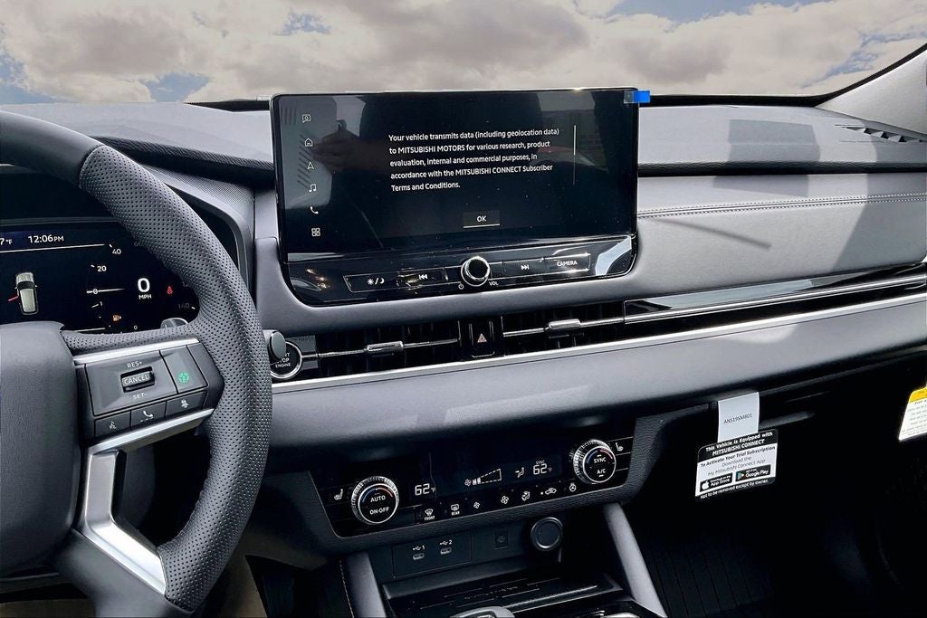 2026 Mitsubishi Outlander SE