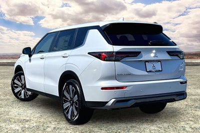 2026 Mitsubishi Outlander SE