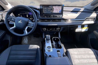 2026 Mitsubishi Outlander SE