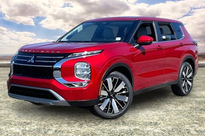 2026 Mitsubishi Outlander SE