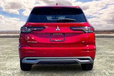 2026 Mitsubishi Outlander SE