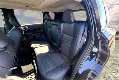 2026 Mitsubishi Outlander SE