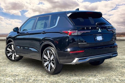 2026 Mitsubishi Outlander SE