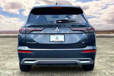 2026 Mitsubishi Outlander SE