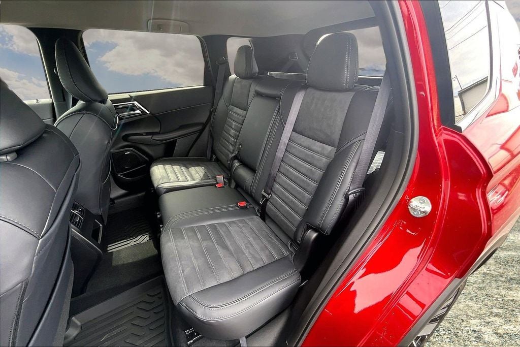 2026 Mitsubishi Outlander SE