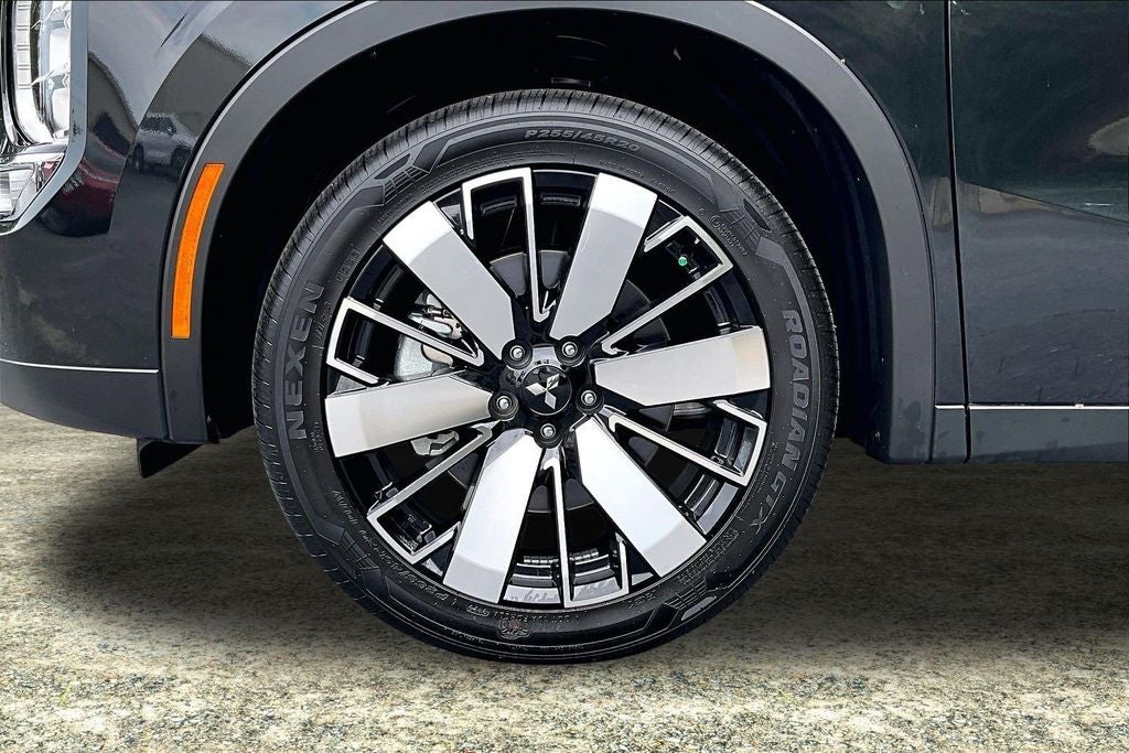 2026 Mitsubishi Outlander SE - Photo 12
