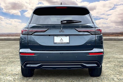 2026 Mitsubishi Outlander SE