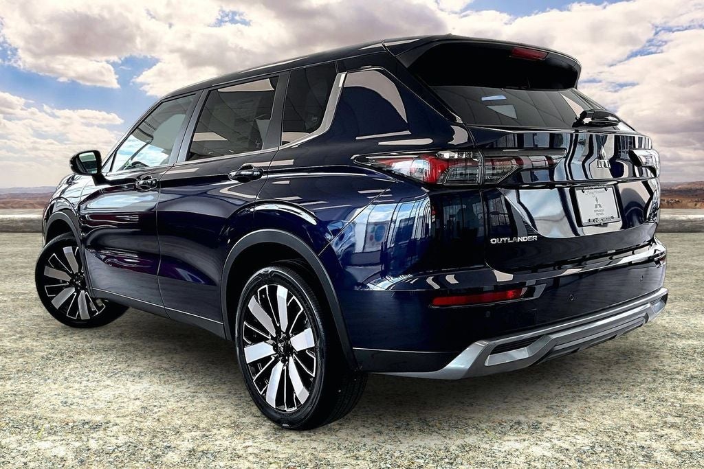 2026 Mitsubishi Outlander SE