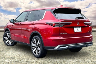 2026 Mitsubishi Outlander SE