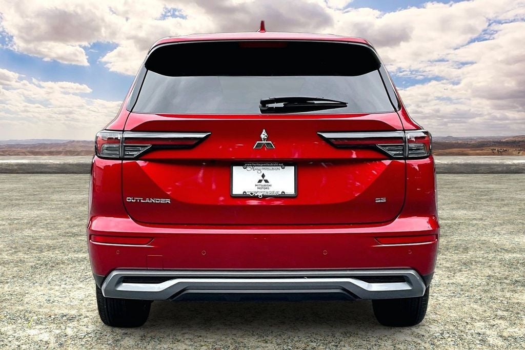 2026 Mitsubishi Outlander SE