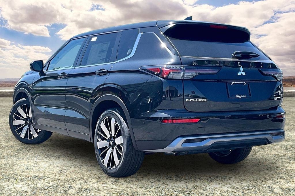 2026 Mitsubishi Outlander SE
