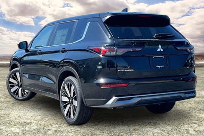 2026 Mitsubishi Outlander SE