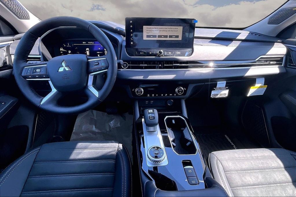 2026 Mitsubishi Outlander SE