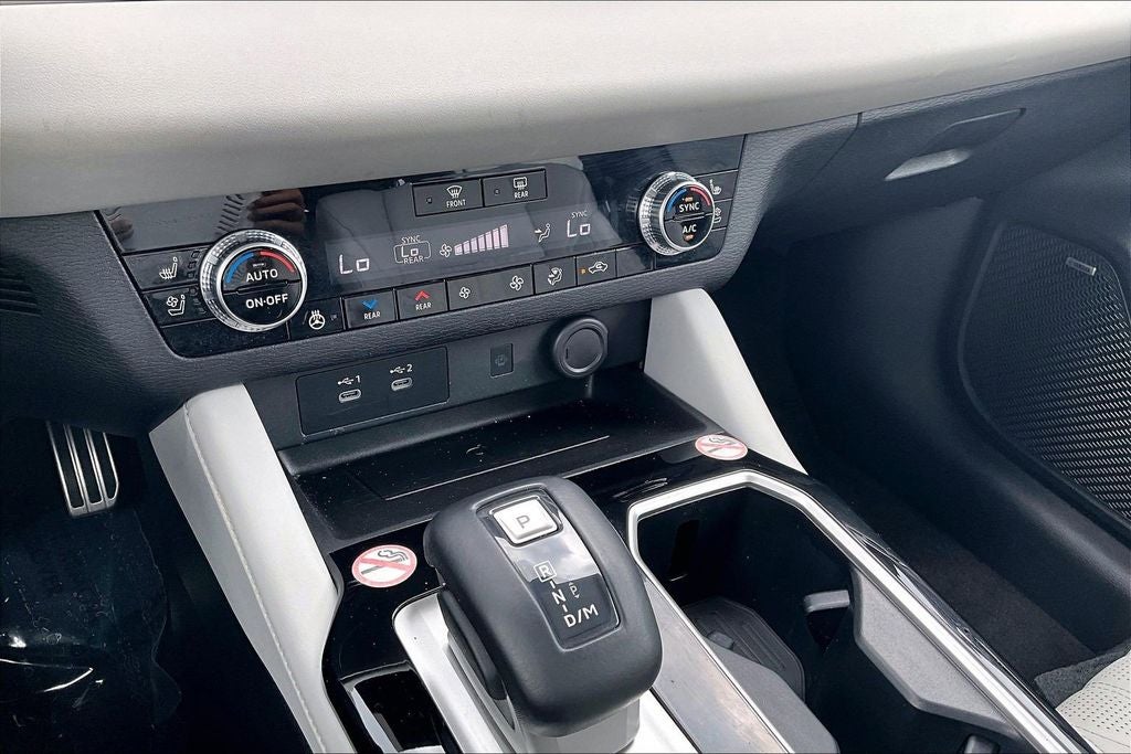 2025 Mitsubishi Outlander SEL