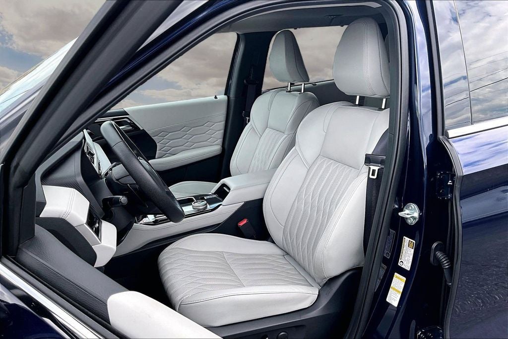 2025 Mitsubishi Outlander SEL