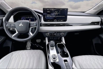 2025 Mitsubishi Outlander SEL