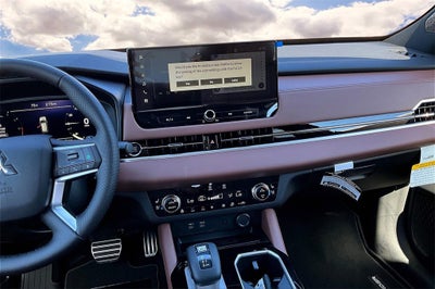 2025 Mitsubishi Outlander SEL