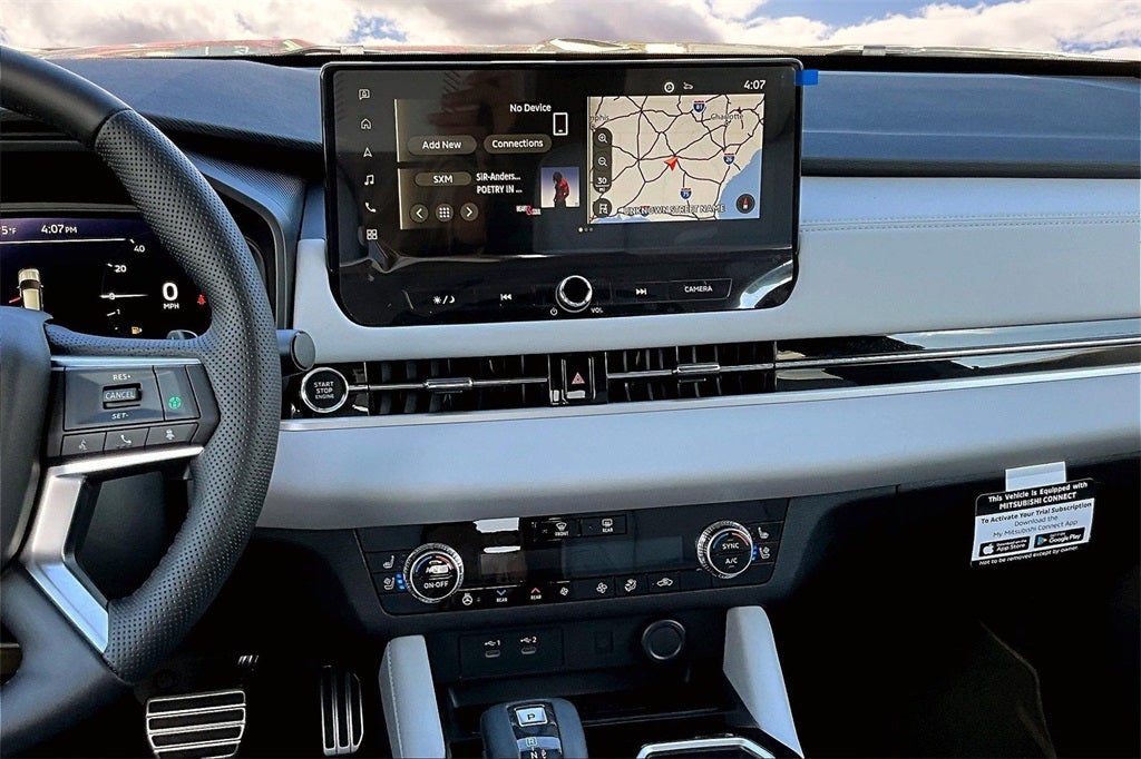 2025 Mitsubishi Outlander SEL