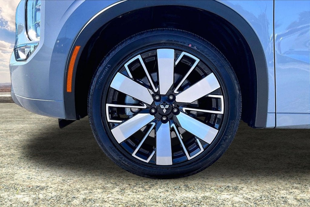 2025 Mitsubishi Outlander SEL