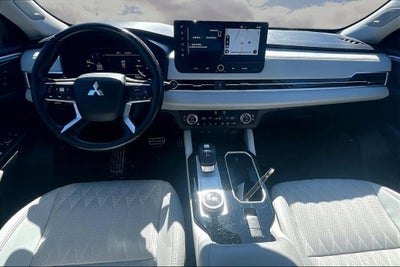 2025 Mitsubishi Outlander SEL
