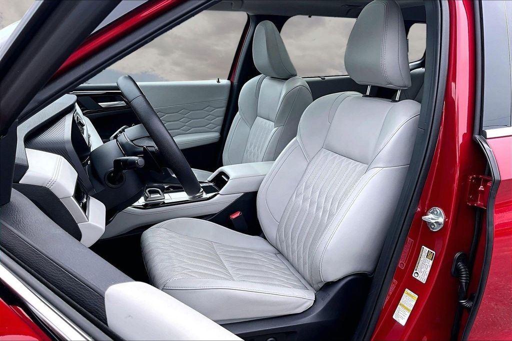2025 Mitsubishi Outlander SEL