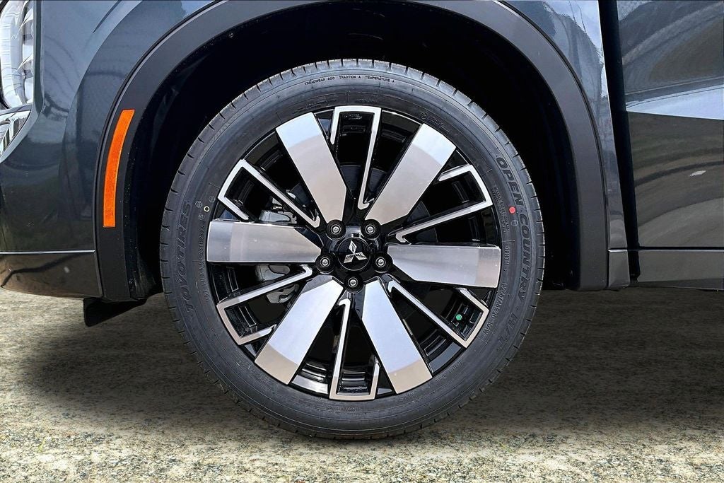 2026 Mitsubishi Outlander SEL