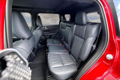 2026 Mitsubishi Outlander SEL