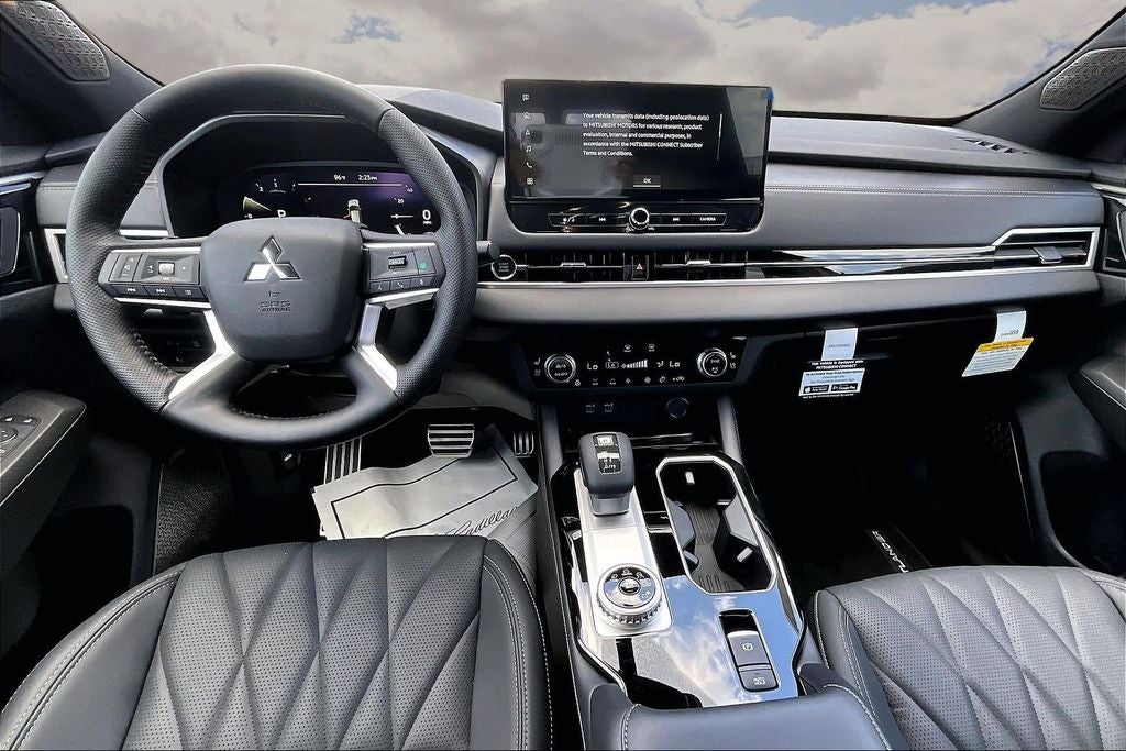 2026 Mitsubishi Outlander SEL