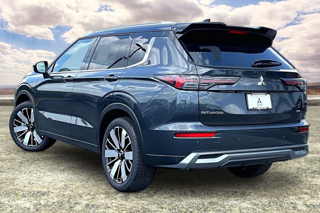 2026 Mitsubishi Outlander SEL