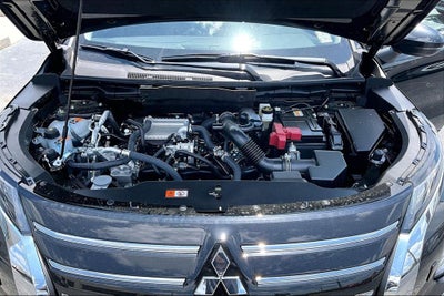 2026 Mitsubishi Outlander ES